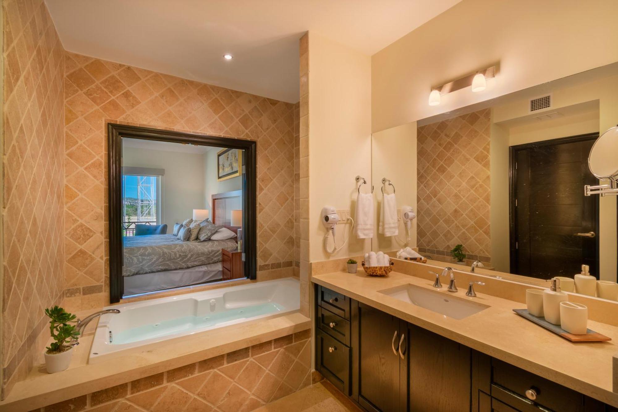 Condo Paraiso - Luxurious New Condo 300Mt From The Beach Cabo San Lucas Bagian luar foto